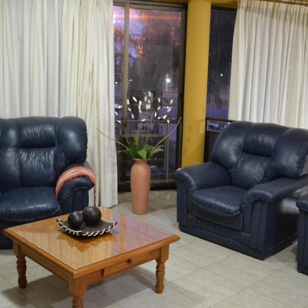 Hotel Center Реконкиста Екстериор снимка